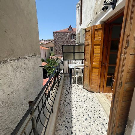 The Beehive 2 Apartment Mytilíni Екстериор снимка